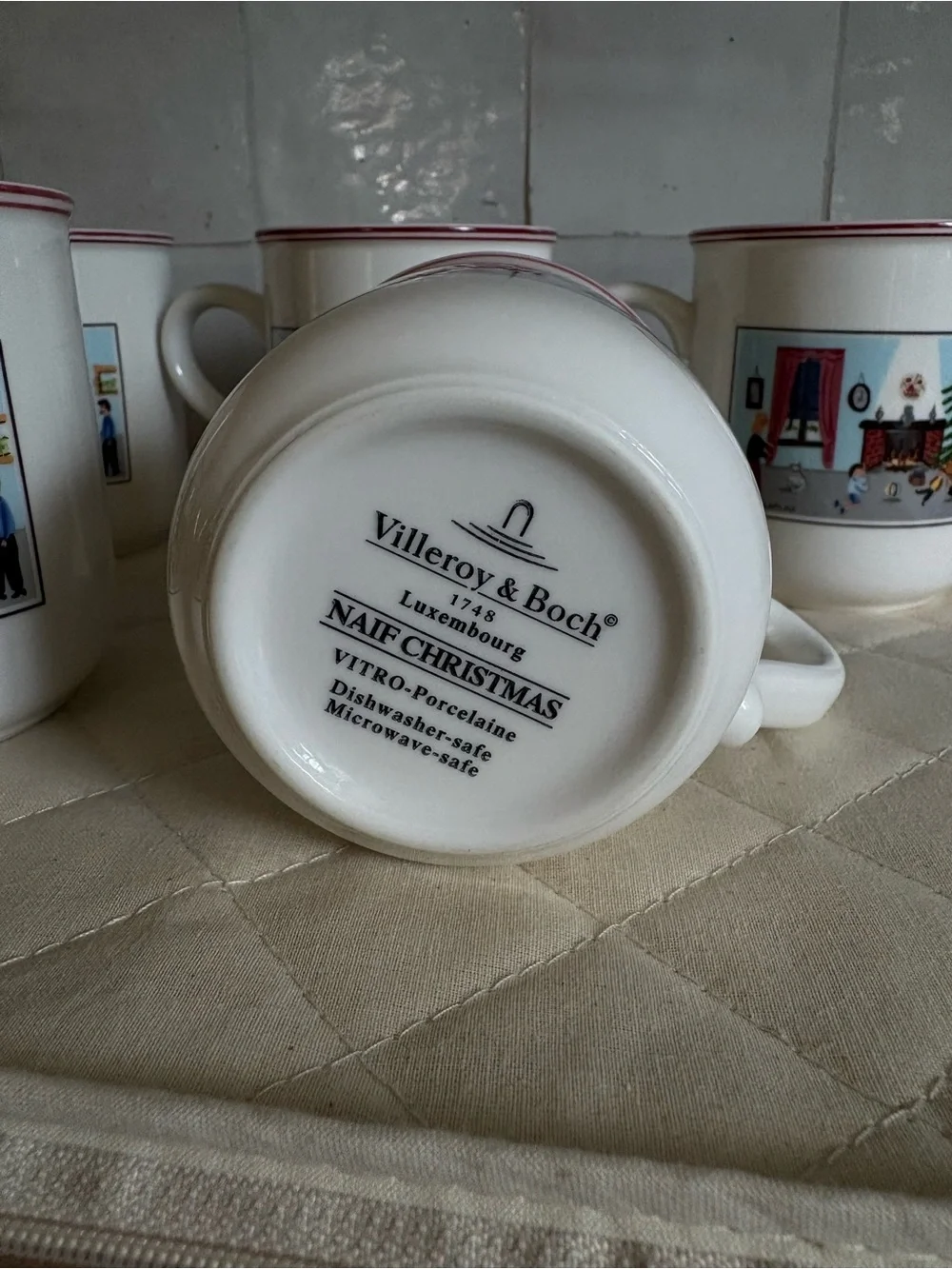 5 Villeroy & Boch Naïf Christmas Winter Village with Bonfire Mugs Never Used